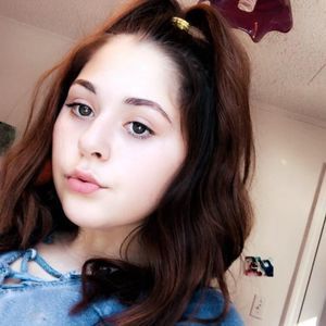 Meet your Posher, Ayla